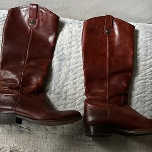 Frye Melissa Button Boot Chestnut